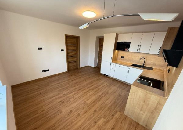 Na predaj: 3-izbový byt – Dubnica nad Váhom