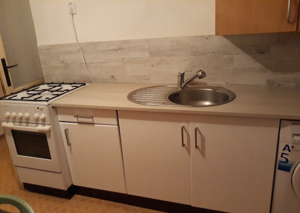 2-izbový byt vo vyhľadávanej lokalite - Z N Í Ž E N Á     C E N A !