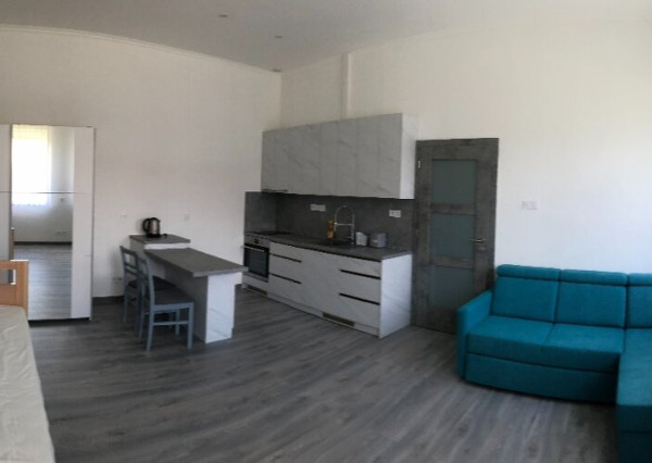 REZERVOVANE Na prenájom Garsonka - Metodova ulica