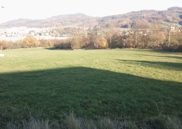 Slnečný stavebný pozemok v mestskej časti Vieska Bezdedov