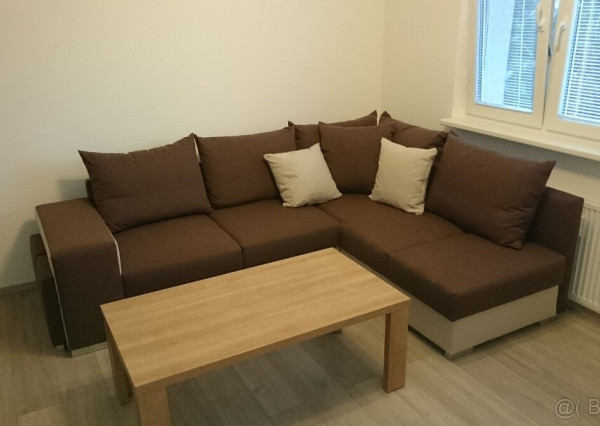 Praktický 2izbový byt na začiatku Petržalky