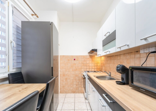 Predaj 2 izbového bytu Hrobákova, Petržalka