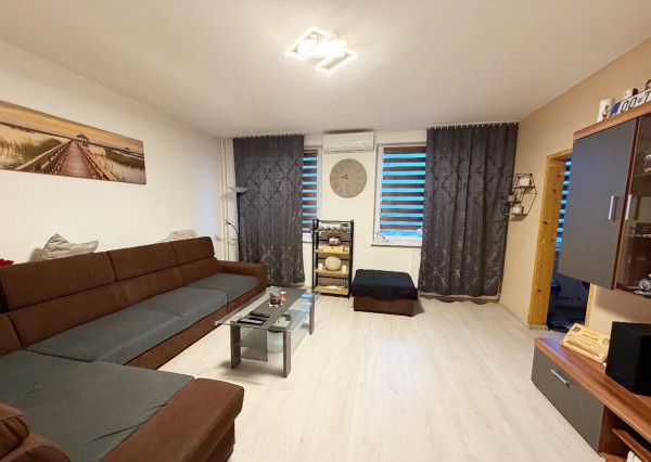 PREDAJ: 3-izbový byt s KLÍMOU a vlastným PARKOVANÍM – Sídlisko Východ