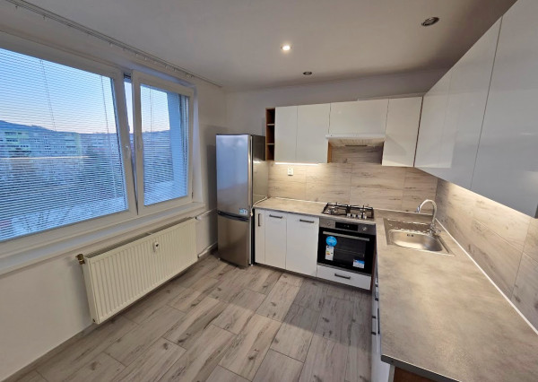 Predám 1 izbový byt, 33m2, loggia, Bezručová, Bardejov