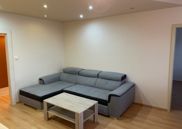 Komfortný 3-izbový byt s balkónom na prenájom