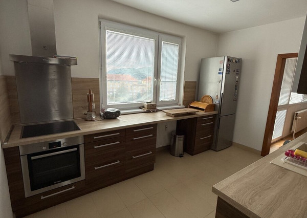 Na prenájom v zariadený 2,5-izbový byt v mesta Prešov,