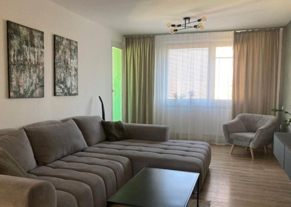 Priestranný 3-izbový byt s loggiou na prenájom_pet friendly