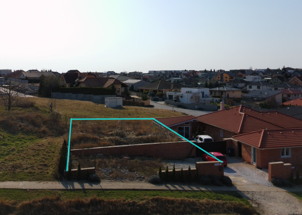 STAVEBNÝ POZEMOK 383 m2 + PROJEKT DOMU, Nitra - Hviezdoslavova trieda
