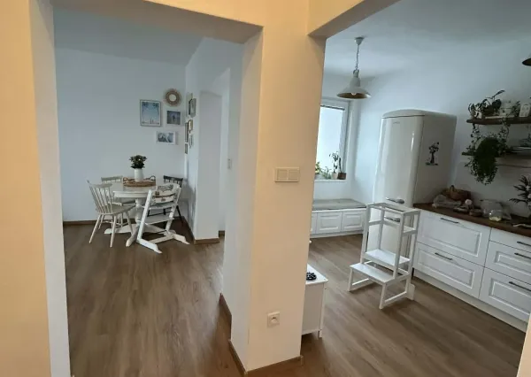 Prenájom 3-izbového bytu v Trnave kompletne zariadený