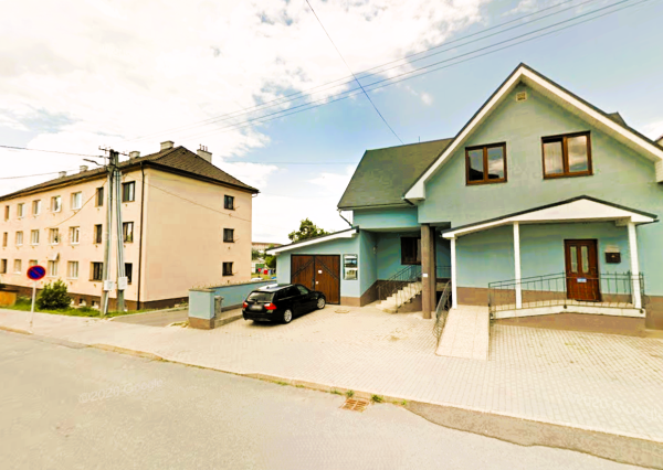 Na predaj polyfunkčný objekt – rodinný dom (155m²) na ul. Akademika Pavlova v Stropkove.