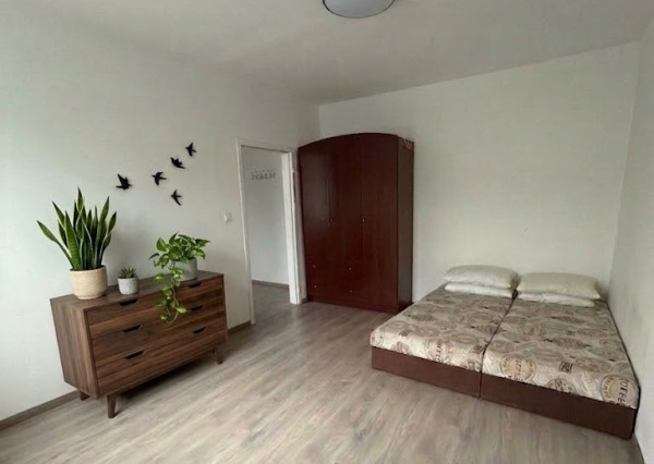 Na prenájom 1 izbový byt na Juhu v Pezinku