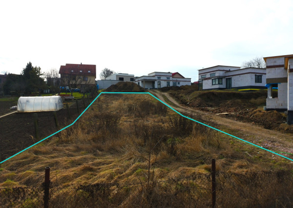 NA PREDAJ STAVEBNÝ POZEMOK (500 m2) - Alekšince