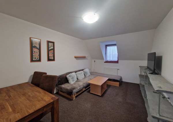 Prenájom bytu v RD so samostatným vstupom