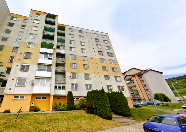 Na predaj 3-izbový byt po čiastočnej rekonštrukcii  na sídlisku Lúčna – Vranov nad Topľou