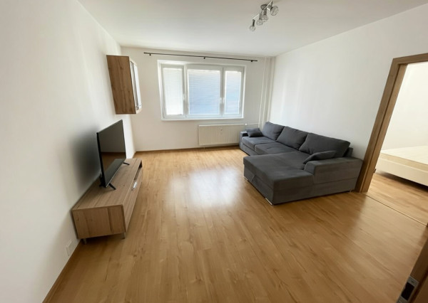 Predám 3 izbový byt, Sibírska