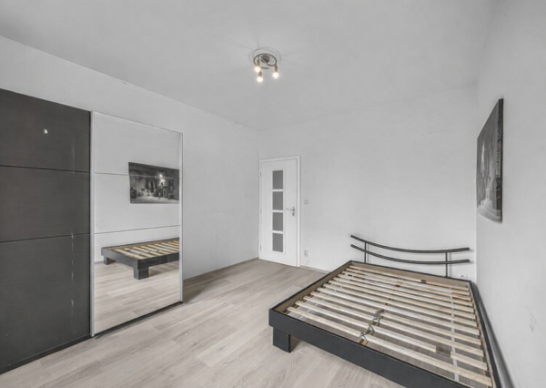 PREDAJ: praktický 4 izbový byt - Lachova - Petržalka