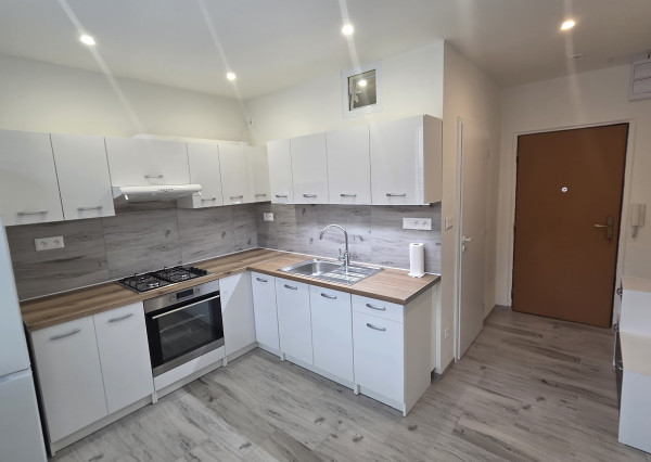 Ponúkam na prenájom 1 izbový byt, ul.Komenského, Bardejov