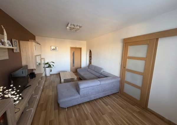 Na predaj krásny 4-izbový byt Zvolen – balkón, 95 m²