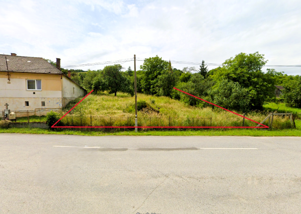 Na predaj stavebný pozemok o rozlohe 1457 m²  v obci Prosačov.