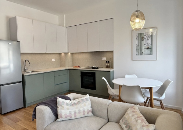 Prenájom úplne nového 2-izbového bytu v centre