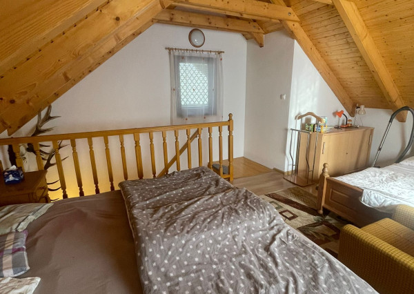 Záhradná oáza s vinohradníckym domčekom