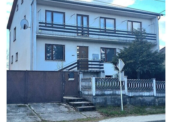 Rodinný dom 7 izbový na predaj v Hornej Vsi