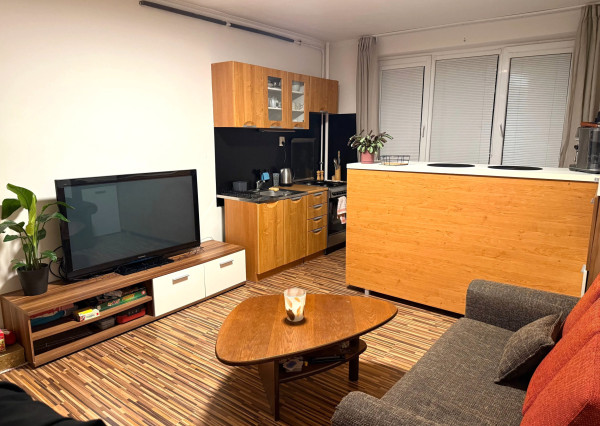 Prenájom 1,5-izbový byt s balkónom– Boženy Němcovej,Košice