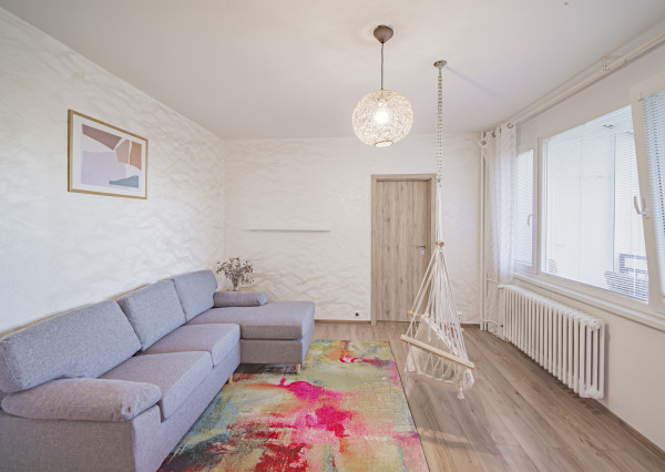 Moderný 4 izbový byt  po kompletnej rekonštrukcii v Trenčíne