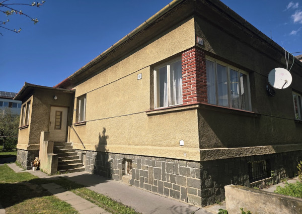 Predám Rodinný dom,1100 m², ul. Sládkovičova,centrum Prešova