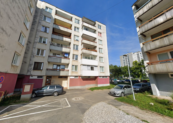 Na predaj praktický 1,5-izbový byt s balkónom ul. Třebíčska v Humennom.