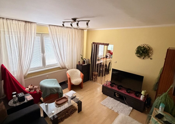 Predaj veľký 2-izbový byt 50m2 s loggiou –KVP, Hemerkova ulica