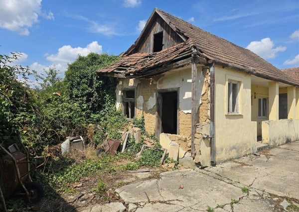 Potenciál pre váš nový domov | RODINNÝ DOM na 500 m² pozemku