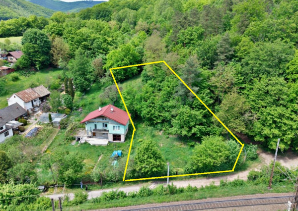 Pozemok 1066m2, Obišovce