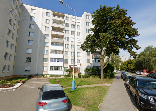 Na predaj zrekonštruovaný a kompletne zariadený 3 - izbový byt  v Humennom.