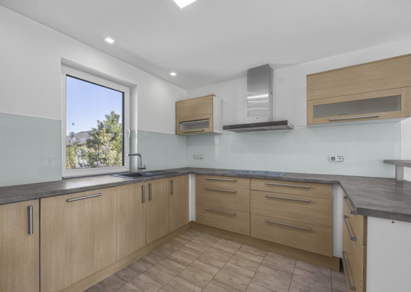 NOVOSTAVBA 2022 | 4 IZBY | 125 m² | POZEMOK 800 m² | JANÍKOVCE PRI NITRE