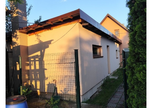 Chata pri rybníku – Trenčianske Stankovce