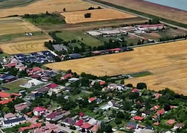 NOVÁ CENA! PREDAJ SLNEČNÝ POZEMOK V BLÍZKOM OKOLÍ BRATISLAVY