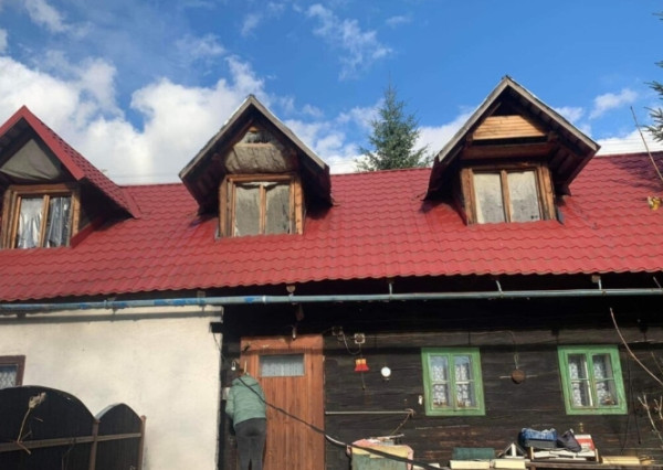 Na predaj drevenica v obci Papradno