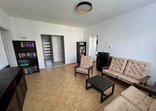 Prenájom: 5-izbový byt - 96 m² v obľúbenej lokalite Solinky.