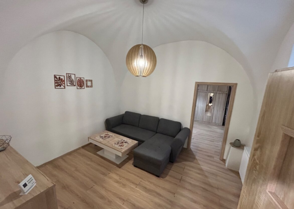 2-izbový byt na prenájom v historickom centre Košíc–Byt č.7