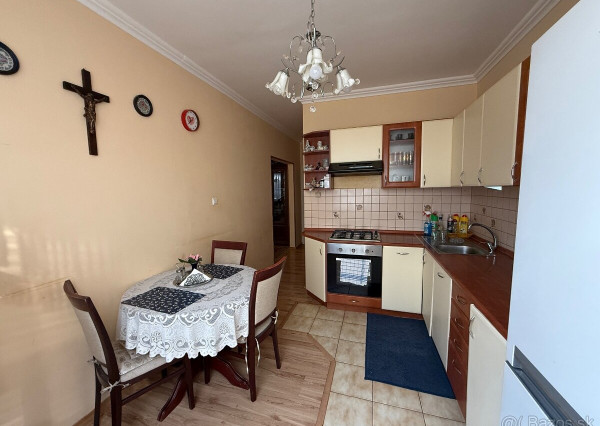 PREDAJ 3izbový byt /82 m² + loggia/ Belehradská Ťahanovce,Košice