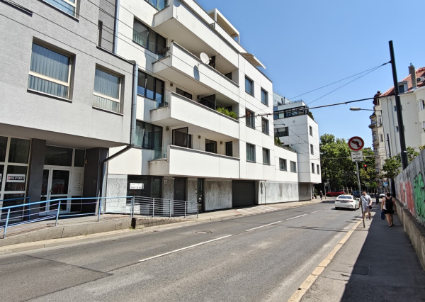 Predám 3i byt v centre Bratislavy na ul. 29. augusta s balkónom