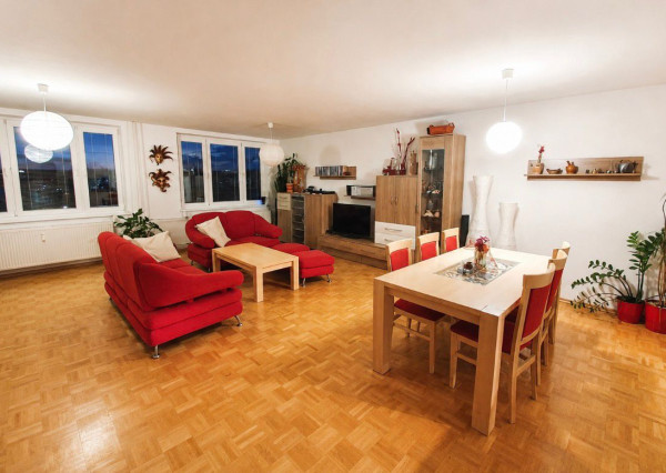 PRENÁJOM – PRIESTRANNÝ 4-IZBOVÝ ZARIADENÝ BYT | KOŠICE–ŠACA