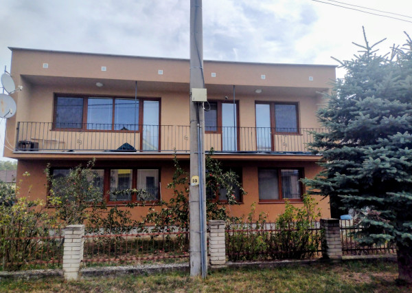 RODINNÝ DOM S POZEMKOM 712 M2 DUCOVÉ