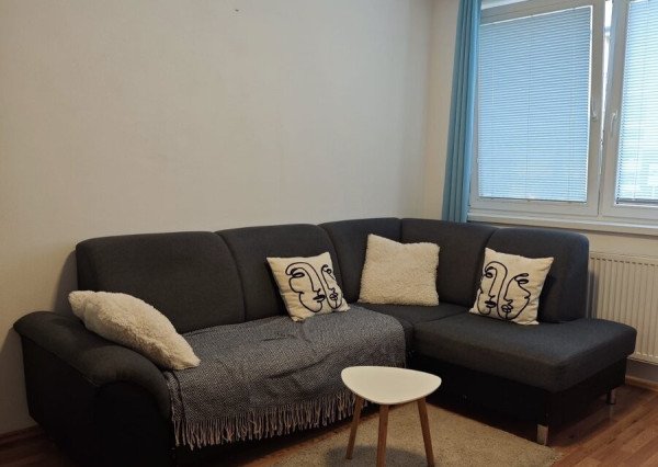 Prenájom 1-izbového bytu | 33 m² | Stupava