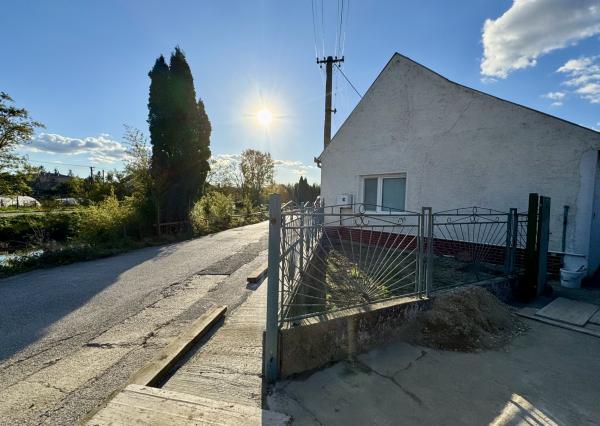 Rodinný dom s pozemkom 605 m2 - Tureň