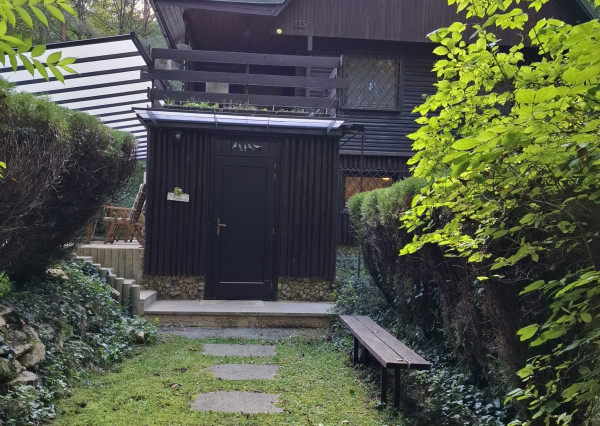 JKV REAL ponúka na predaj chatu v Moravanoch nad Váhom