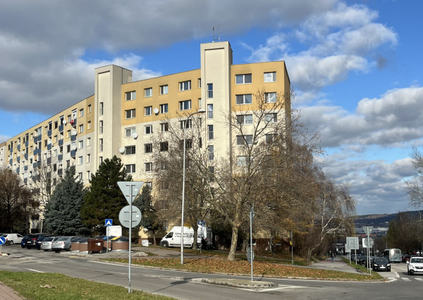 NA PREDAJ ZREKONŠTRUOVANÝ 3 IZB. BYT, Nitra - Na Hôrke