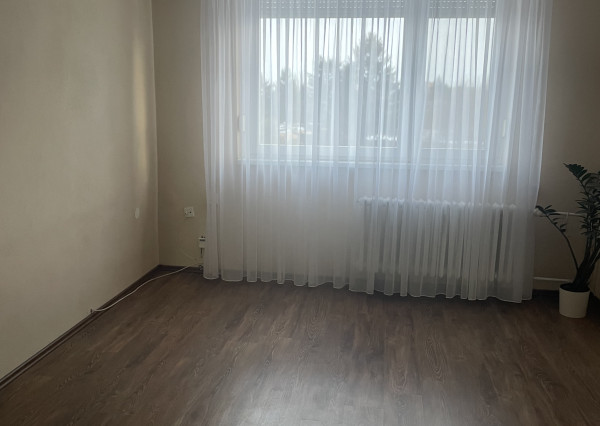 3 izbový byt skoro v srdci Levíc